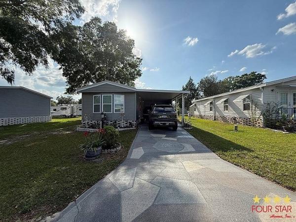 Photo 1 of 2 of home located at 10074 SE 22nd Ter Webster, FL 33597