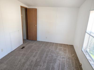 Photo 3 of 6 of home located at 1002 Shawna Ave Auburn, IN 46706