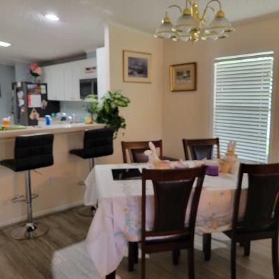 Photo 3 of 10 of home located at 516 Town & Country Blvd Sebring, FL 33870