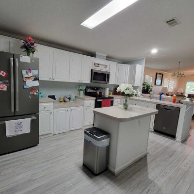 Photo 4 of 10 of home located at 516 Town & Country Blvd Sebring, FL 33870