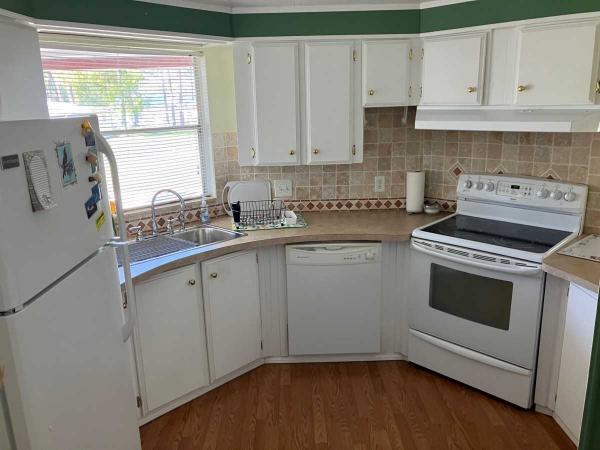 1977 Bendix D-Wide Manufactured Home