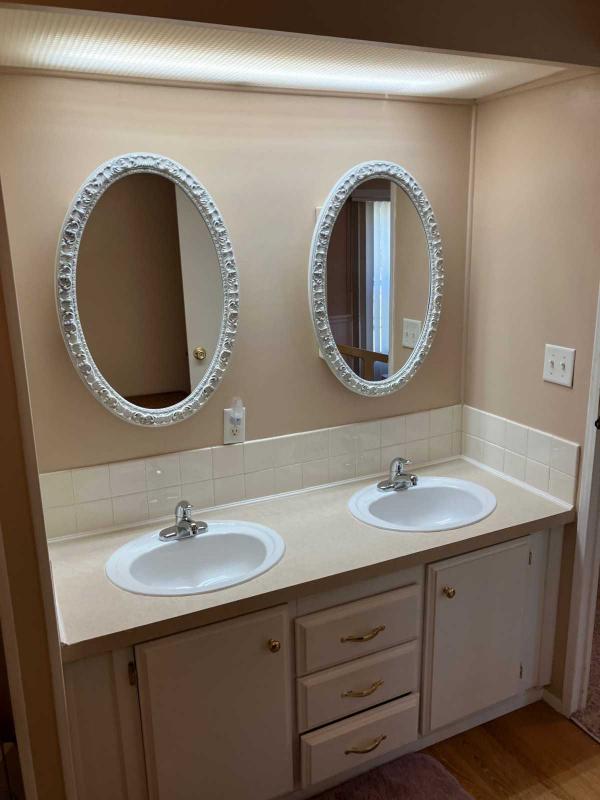 1977 Bendix D-Wide Manufactured Home