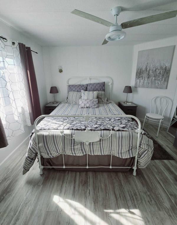 1977 Big, Beautiful Updated 2/2 pet friendly  Call Amanda today 941.706.6344  Mobile Home