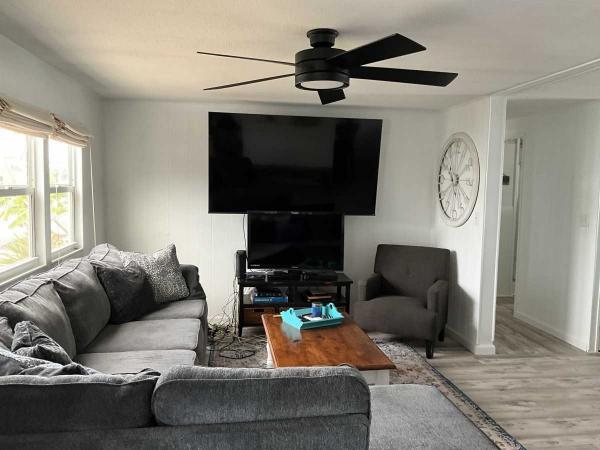 Photo 2 of 2 of home located at 3901 71st St W #110 Bradenton, FL 34209