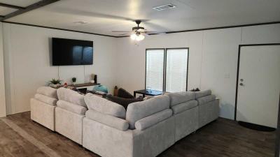 Photo 5 of 15 of home located at 145 Park Lane Hutchins, TX 75141