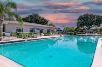 1968 Hillcrest Manufactured Home