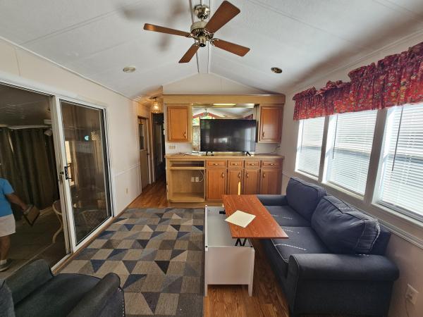 1992 Mobile Home