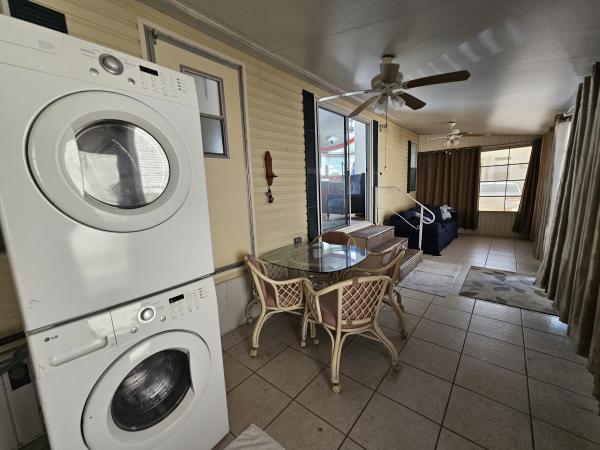 1992 Mobile Home