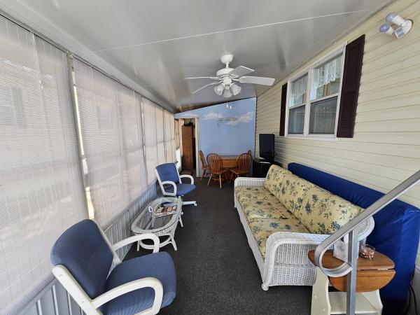 1990 Mobile Home