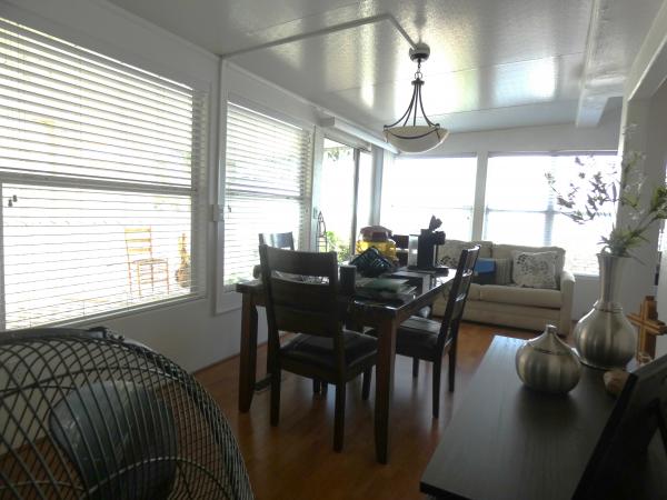 2001 CAVCO Mobile Home