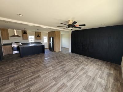 Photo 3 of 7 of home located at 364 Mill Run Avenue Kyle, TX 78640