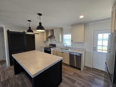 Photo 4 of 8 of home located at 460 Dunn Drive Kyle, TX 78640