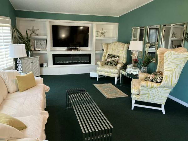 1988 Coro Manufactured Home