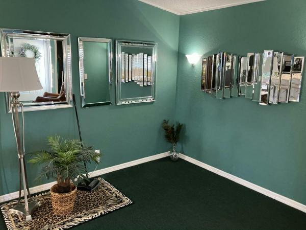 1988 Coro Manufactured Home