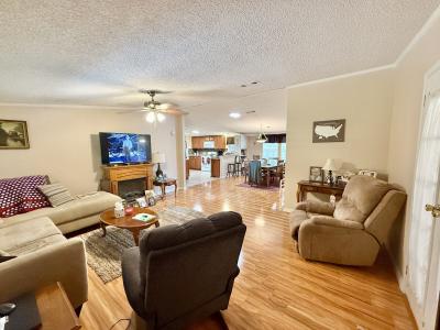 Photo 3 of 15 of home located at 6002 Liberty Drive Groveland, FL 34736