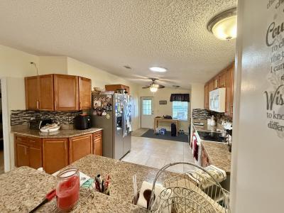 Photo 5 of 15 of home located at 6002 Liberty Drive Groveland, FL 34736