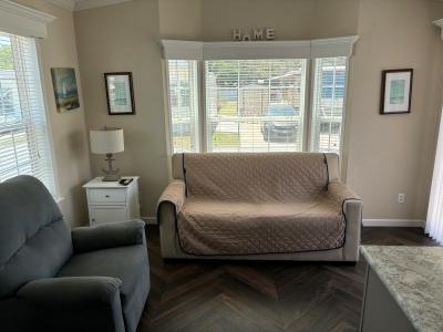 Photo 5 of 11 of home located at 4150 Lane Rd. Zephyrhills, FL 33541