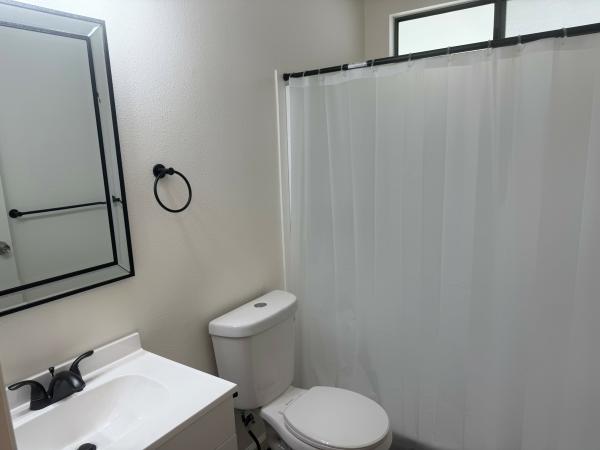 1985 GOLDEN WEST HM ab Mobile Home