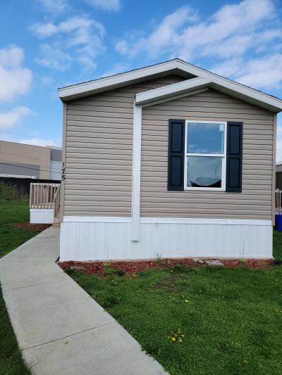 Mobile Home at 10610 East St Rt 762 #175 #175B Lockbourne, OH 43137