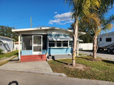 Photo 4 of 6 of home located at 7820 Wire Road 280 Zephyrhills, FL 33540