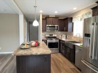 2019 COMMODORE HOMES OF PA 3AS025A Mobile Home
