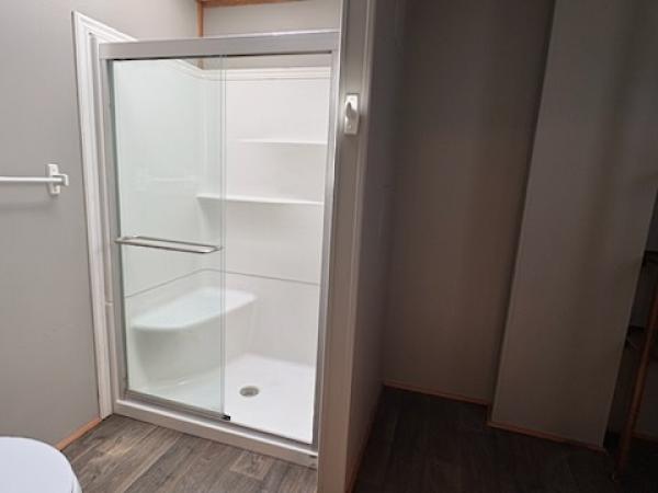 1999 R902Q  Home