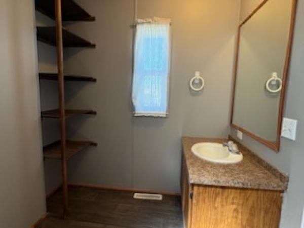 1999 R902Q  Home
