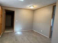 1999 R902Q  Home