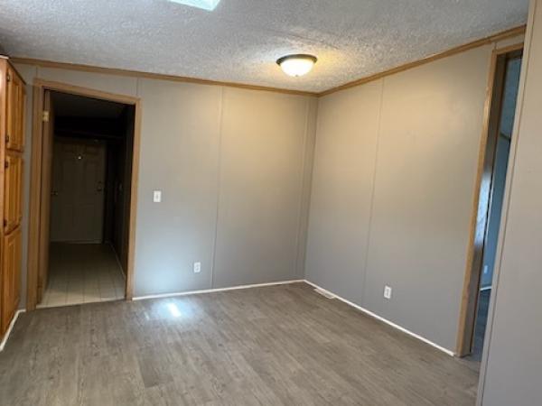 1999 R902Q  Home