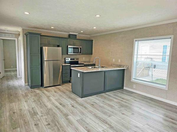 2025 Bayspring 864A  Home