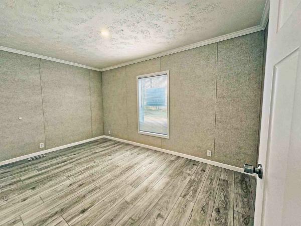 2025 Bayspring 864A  Home