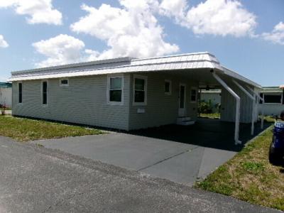 Photo 4 of 12 of home located at 7100 Ulmerton Rd Lot 250 Largo, FL 33771