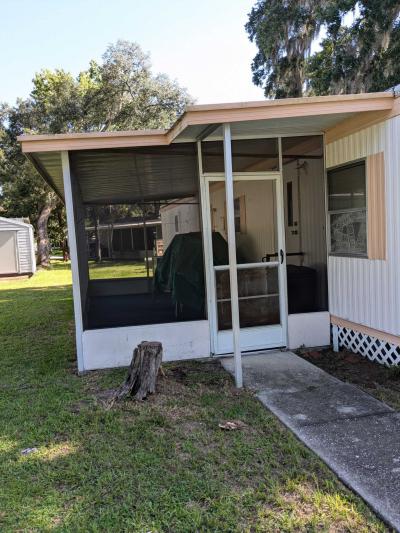 Photo 4 of 12 of home located at 7210 Twinbrook St. Brooksville, FL 34601