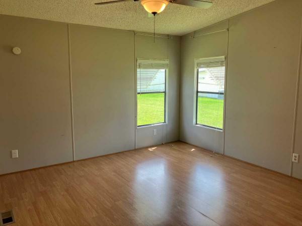 1988 Manufactured Home