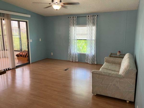 1988 Manufactured Home