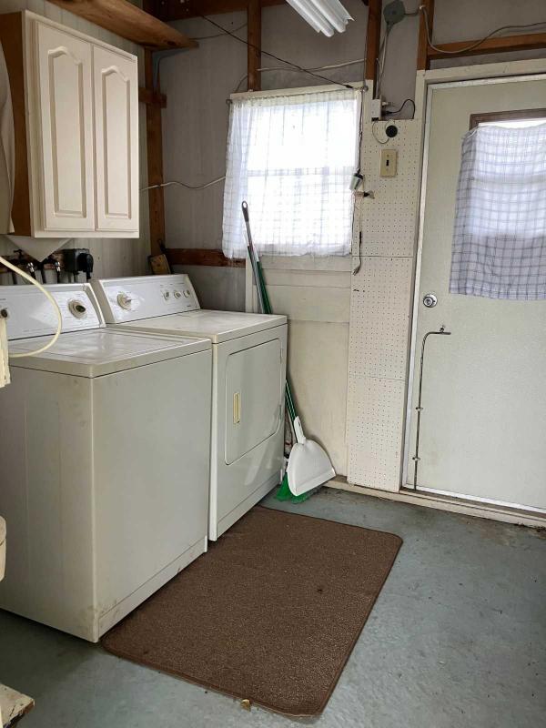 1988 Manufactured Home