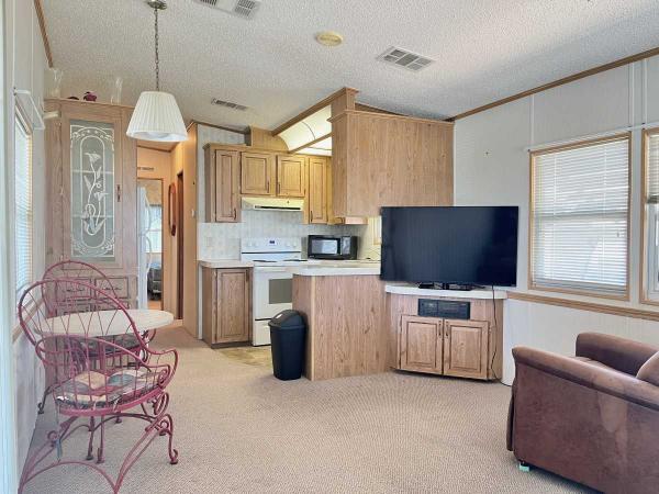 1992 Mobile Home