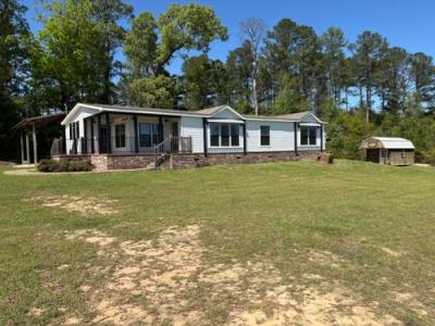 Photo 2 of 27 of home located at 4305 Allen Rd Grove Hill, AL 36451