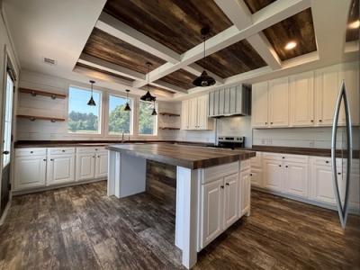 Photo 4 of 27 of home located at 4305 Allen Rd Grove Hill, AL 36451