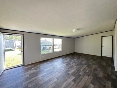 Photo 2 of 14 of home located at 17431 Interstate 45 N Willis, TX 77318
