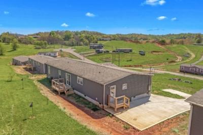 Photo 4 of 24 of home located at 195 Schertz Ln Rutledge, TN 37861