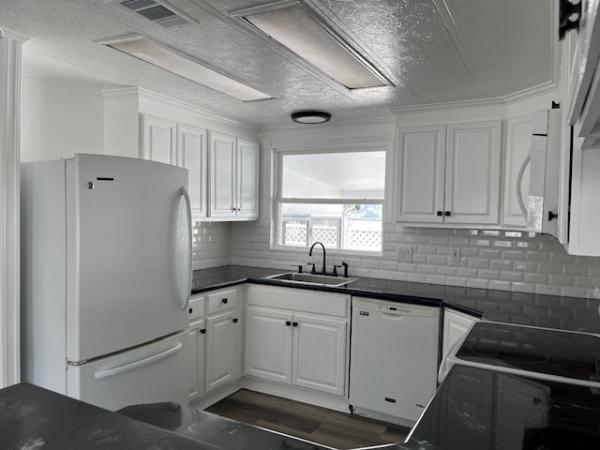 1985 Palm Harbor Manufactured Home