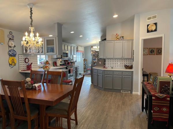 2005 Fleetwood 4513B Mobile Home