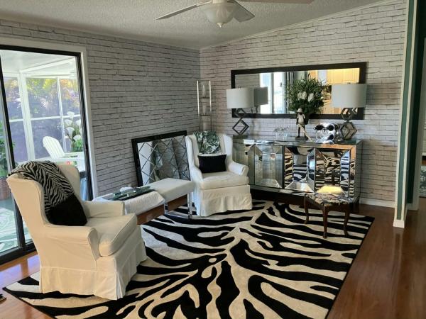 1988 Coro Manufactured Home
