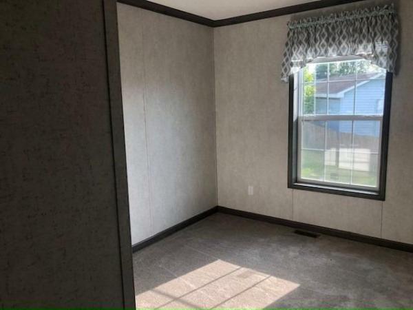 2025 Eagle River - Leola Ontario Mobile Home