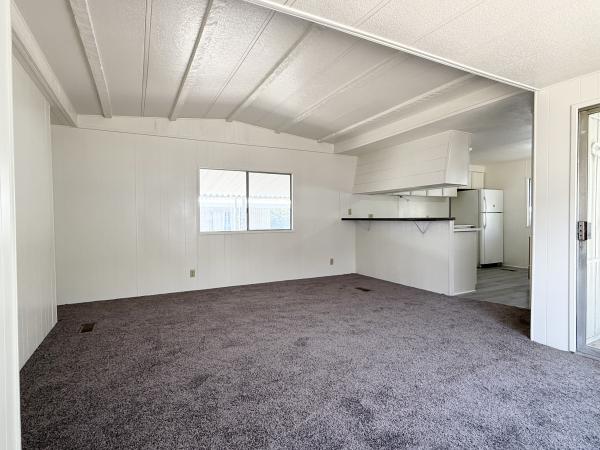 1977 Hillcrest Hillcrest Mobile Home