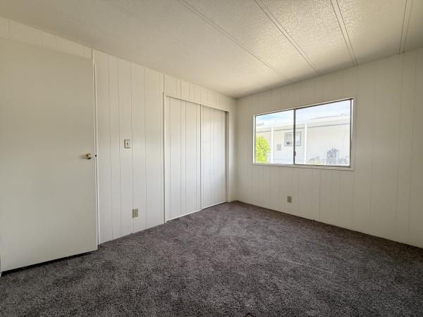 1977 Hillcrest Hillcrest Mobile Home