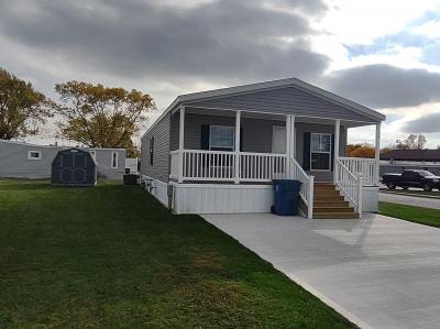 Mobile Home at 36 E Sprucewood Dr Sandusky, OH 44870