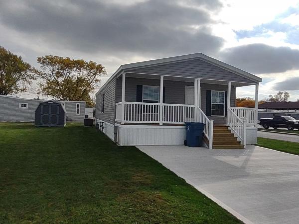 Photo 1 of 2 of home located at 36 E Sprucewood Dr Sandusky, OH 44870