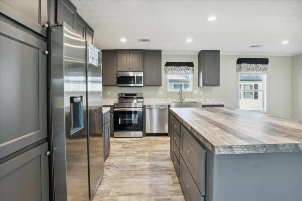 2025 Clayton 77 Savannah Living  Home